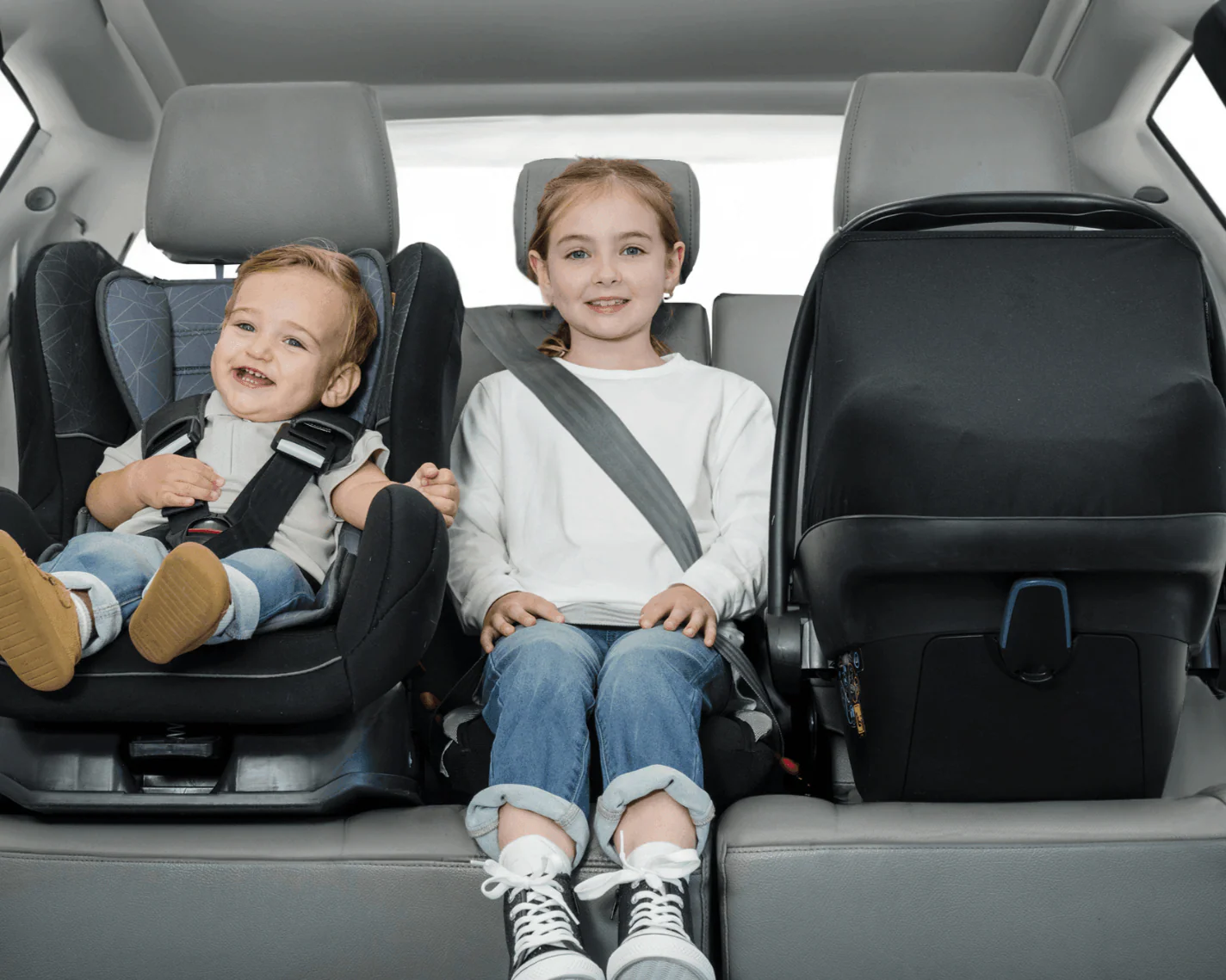 BubbleBum Inflatable Car Booster Seat - Travel Booster Seat - Rainbow Style ✔️ - Image 3